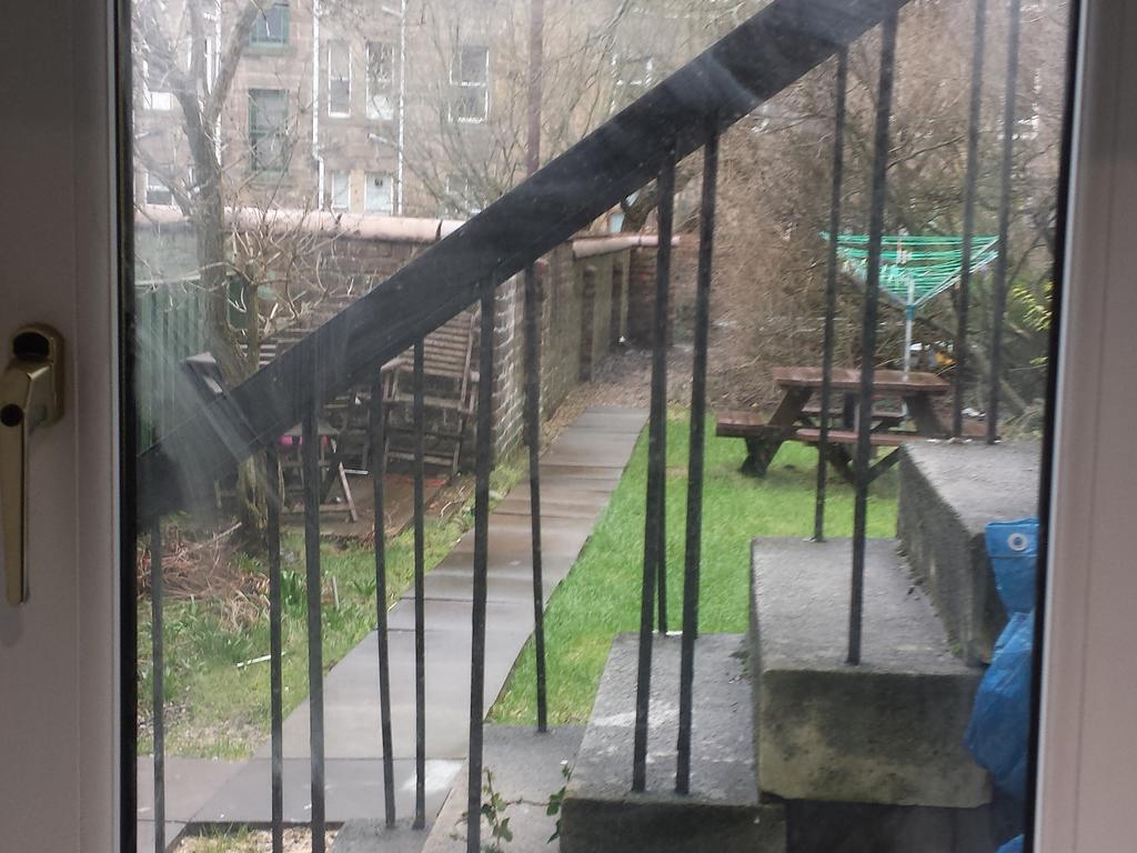Glasgow Hampden Garden Flat Exterior photo